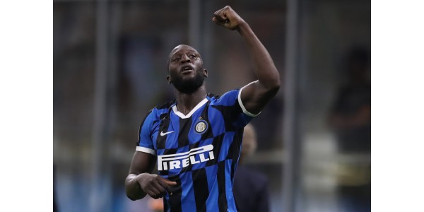 Un animado y alegre omelu Lukaku